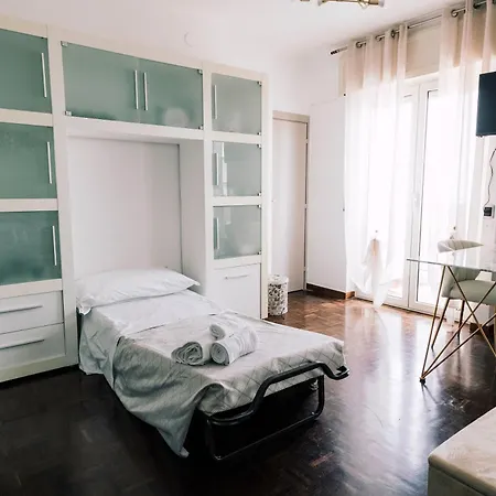 Lejlighed - With Sea View -